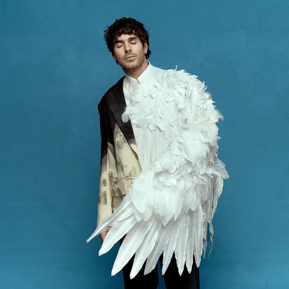 alex-nevsky-vertical