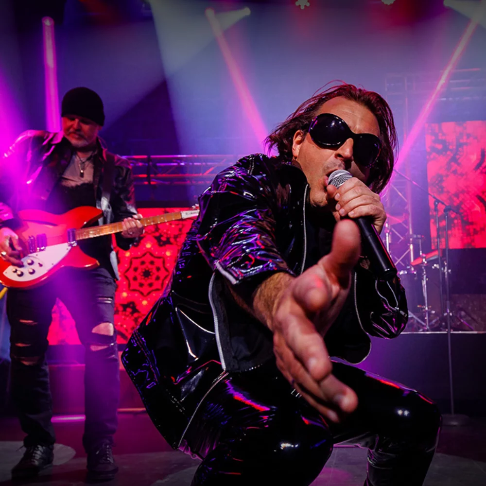 hommage-à-u2-vertical