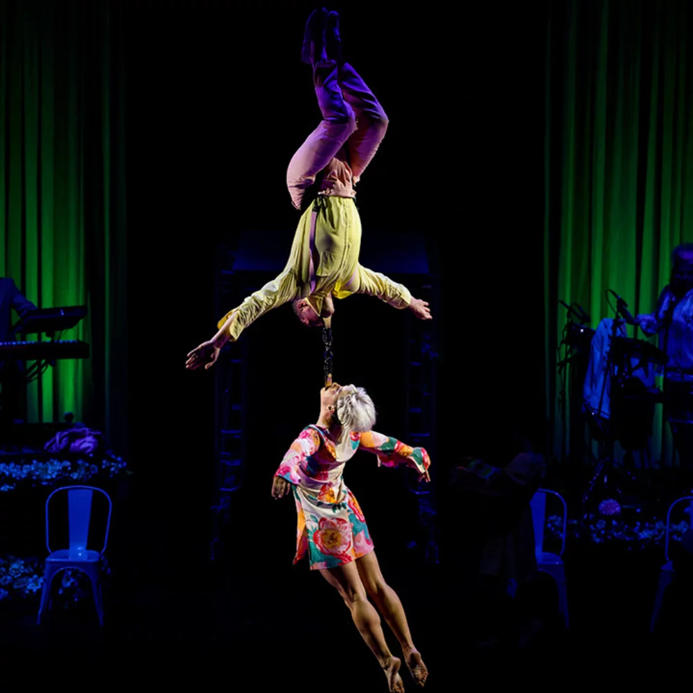 cirque-alfonse-vertical