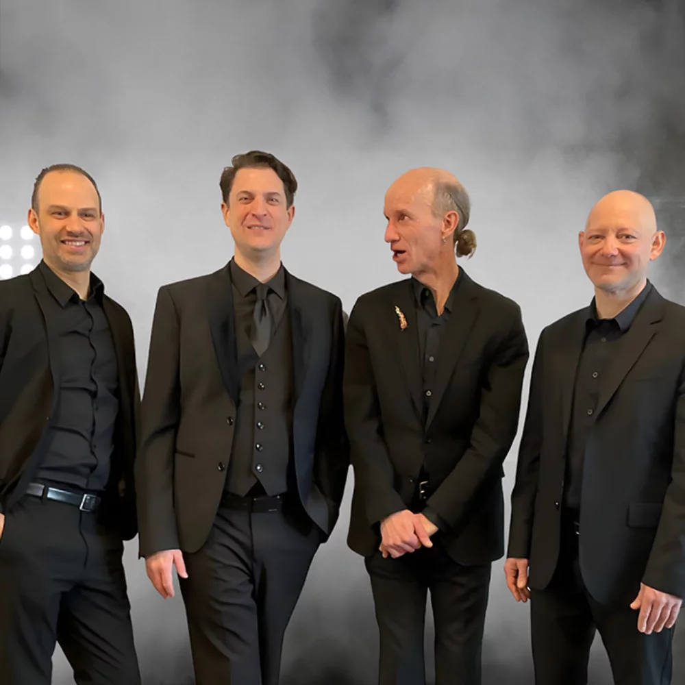 le-noël-de-charlie-brown-vertical