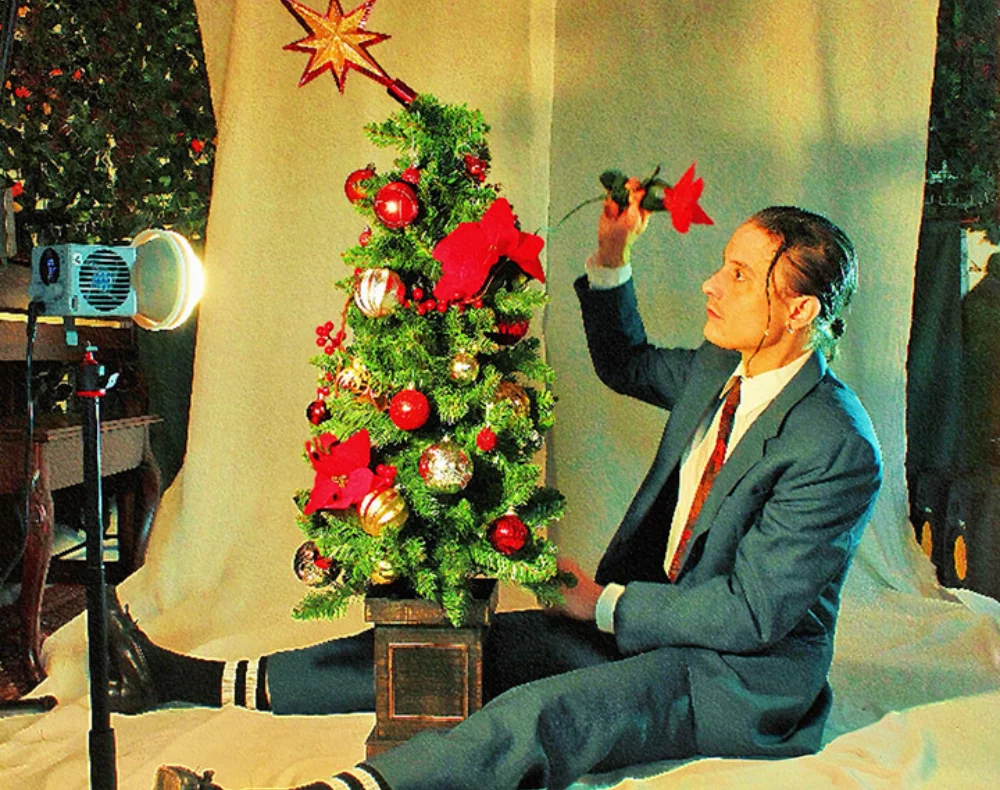 elliot-maginot-horizontal