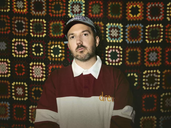 jay-scøtt-horizontal