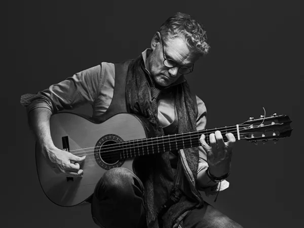 jesse-cook-horizontal