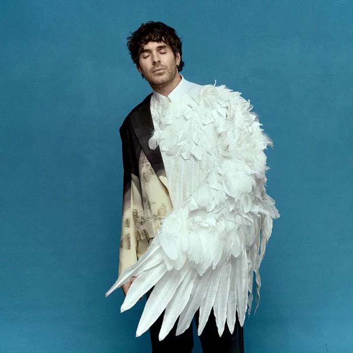 alex-nevsky-vertical