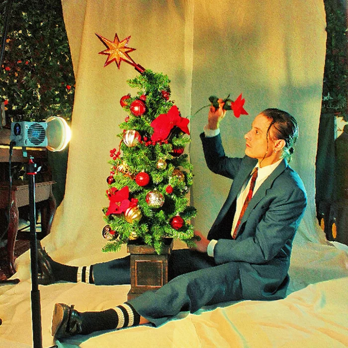 elliot-maginot-vertical